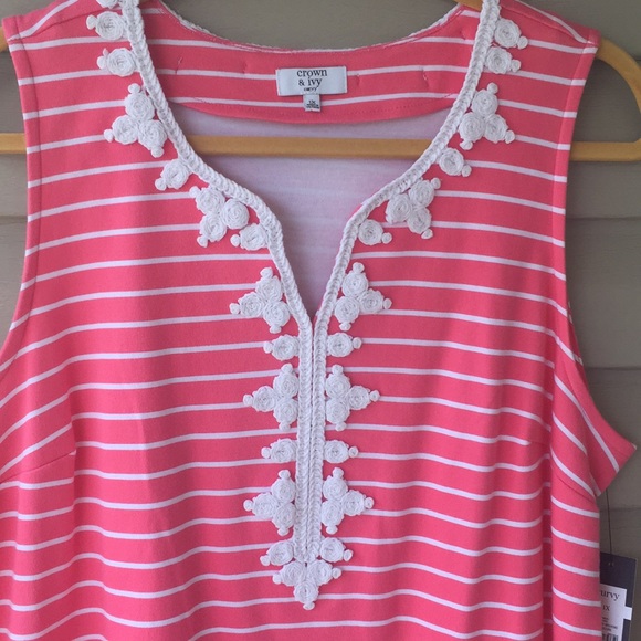 crown & ivy Tops - Crown & ivy sleeveless top size 1X